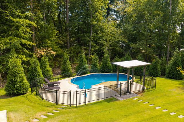 8912 Grey Mountain Drive, Ooltewah, TN 37363