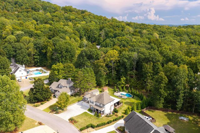 8912 Grey Mountain Drive, Ooltewah, TN 37363