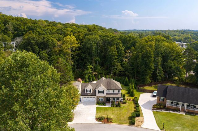 8912 Grey Mountain Drive, Ooltewah, TN 37363