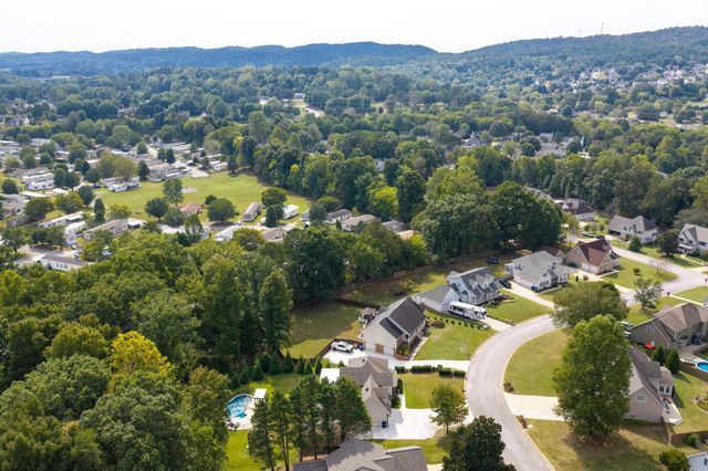 8912 Grey Mountain Drive, Ooltewah, TN 37363
