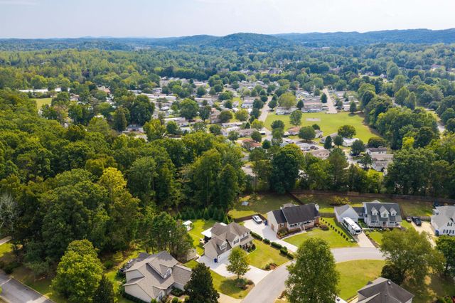 8912 Grey Mountain Drive, Ooltewah, TN 37363