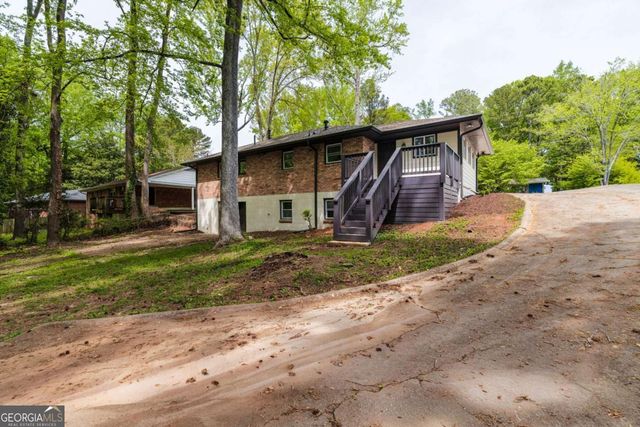 1888 Delphine Drive, Decatur, GA 30032