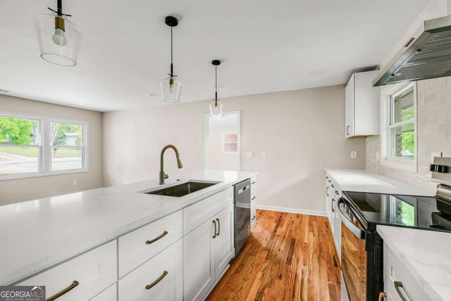 1888 Delphine Drive, Decatur, GA 30032