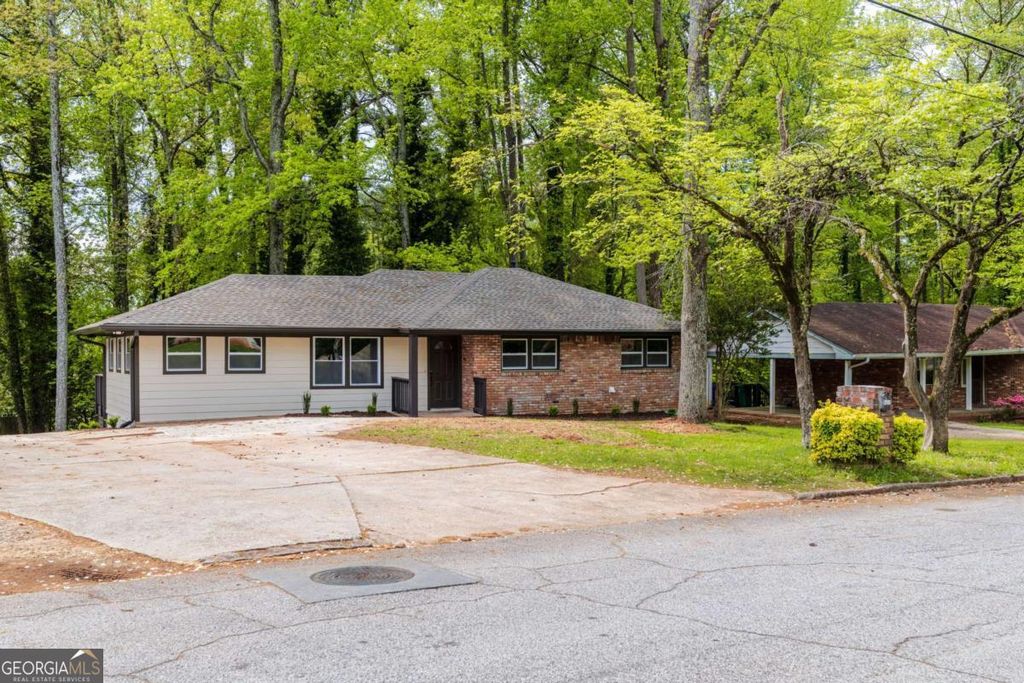 1888 Delphine Drive, Decatur, GA 30032