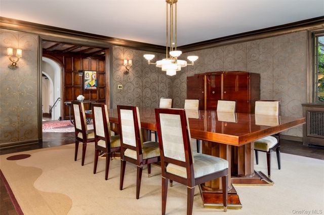 42 Masterton Road, Bronxville, NY 10708