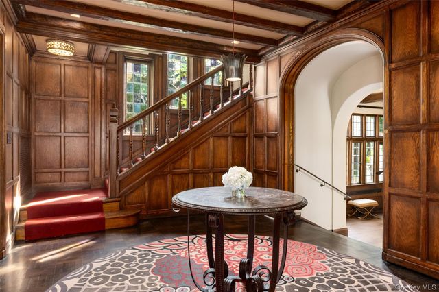 42 Masterton Road, Bronxville, NY 10708