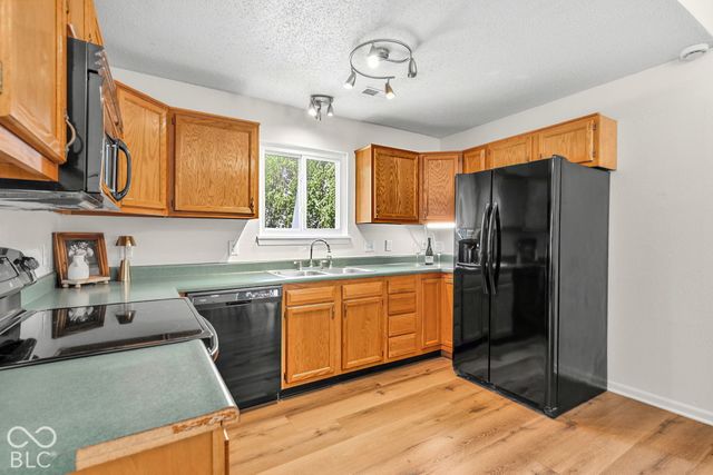 214 E Pine Ridge Drive, Westfield, IN 46074