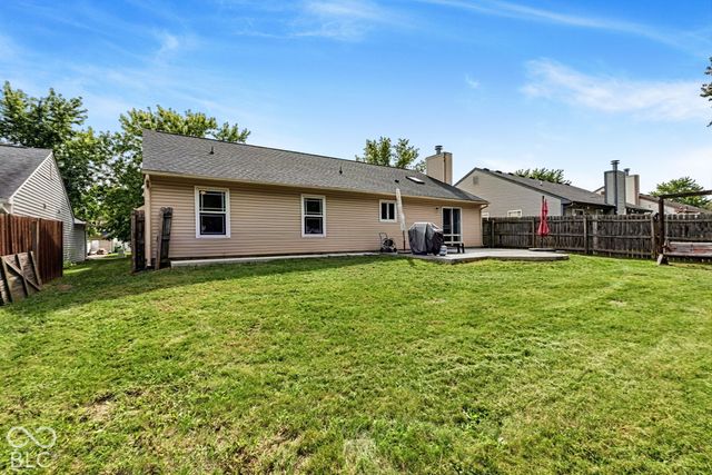 214 E Pine Ridge Drive, Westfield, IN 46074
