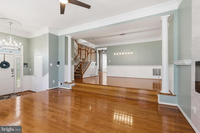 24699 SILTSTONE SQ, Aldie, VA 20105