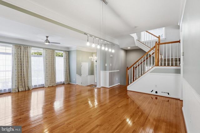 24699 SILTSTONE SQ, Aldie, VA 20105