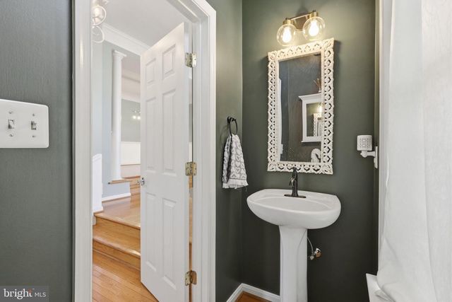24699 SILTSTONE SQ, Aldie, VA 20105