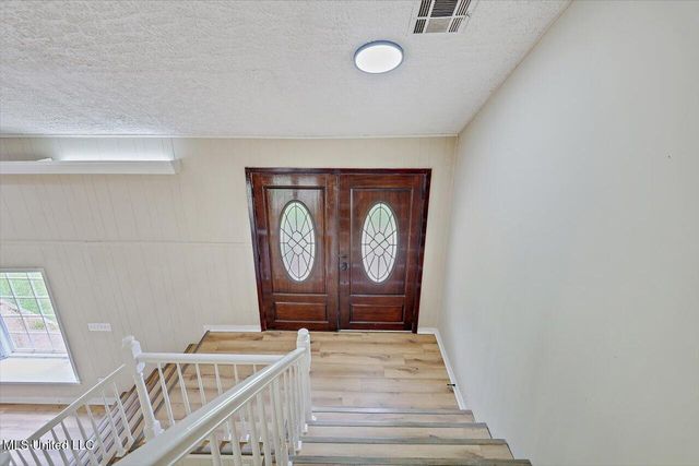 131 Hidden Valley Lane, Jackson, MS 39212