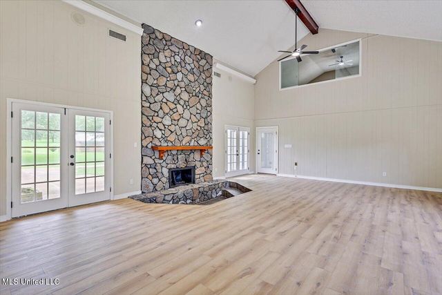 131 Hidden Valley Lane, Jackson, MS 39212