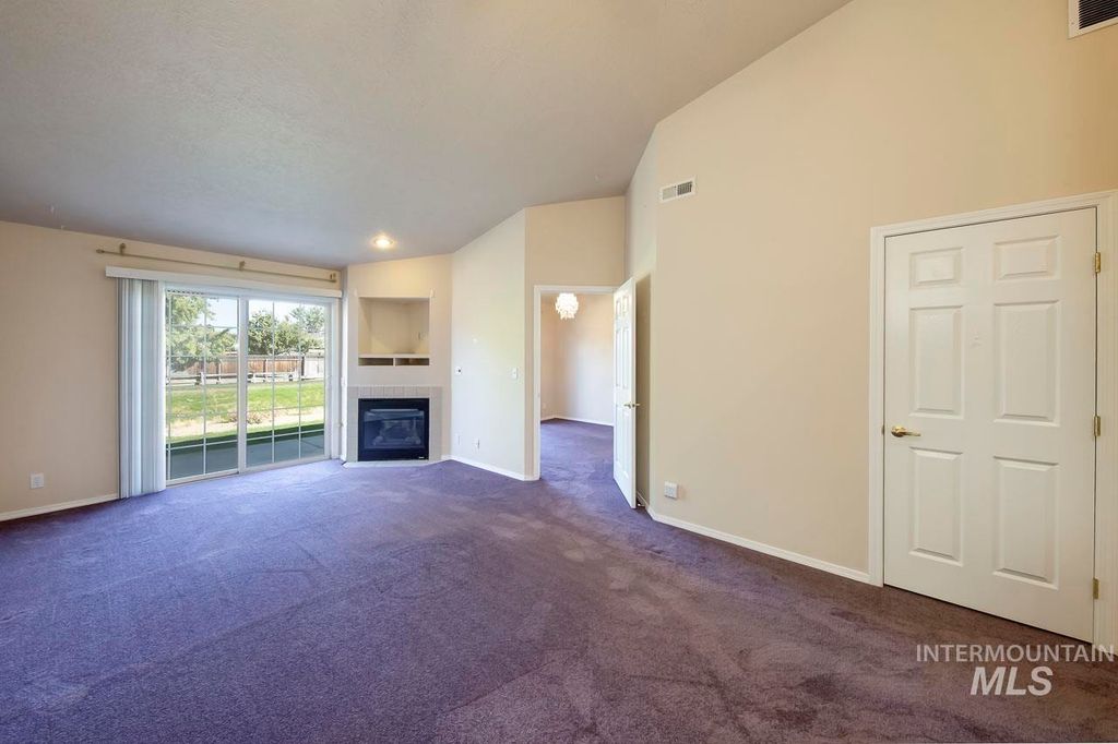 126 E Waterbury Lane, Meridian, ID 83646 photo 3