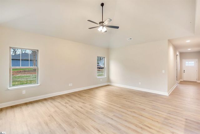 112 Brookridge Drive, Anderson, SC 29624