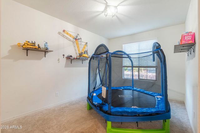 8955 W Luke Avenue, Glendale, AZ 85305
