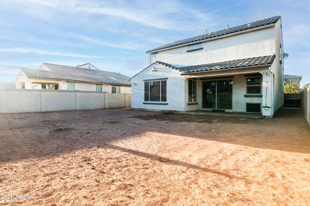 8955 W Luke Avenue, Glendale, AZ 85305