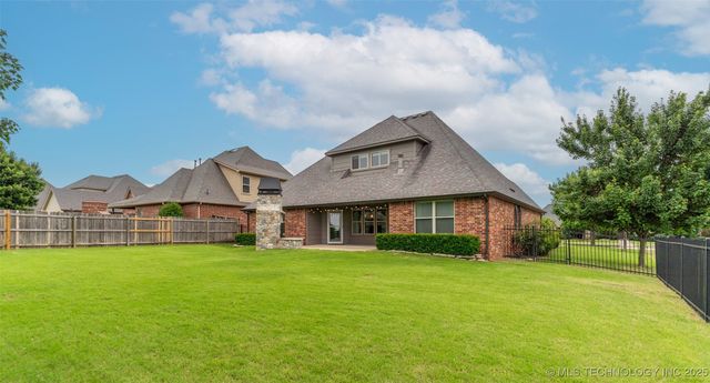 113 E 128th Street S, Jenks, OK 74037