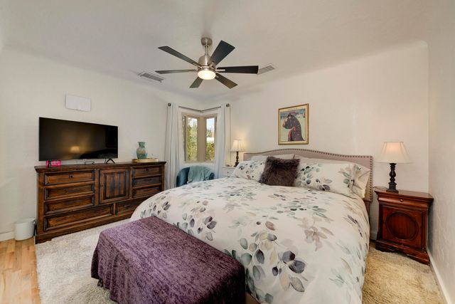 1005 Princeton Drive NE, Albuquerque, NM 87106