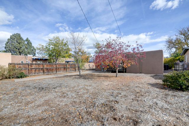 1005 Princeton Drive NE, Albuquerque, NM 87106