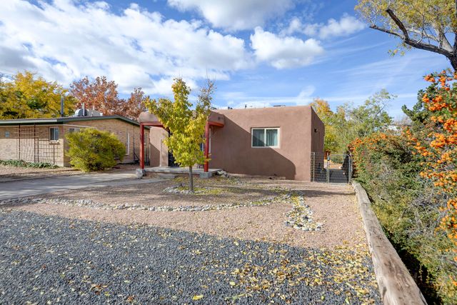 1005 Princeton Drive NE, Albuquerque, NM 87106