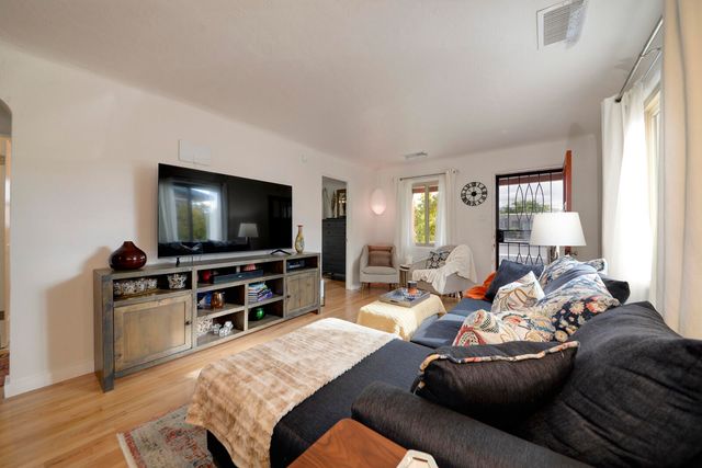 1005 Princeton Drive NE, Albuquerque, NM 87106