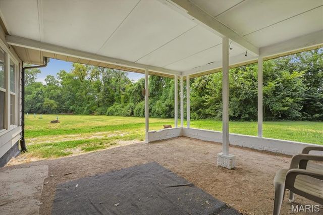 13 S Florida Avenue, Belleville, IL 62221
