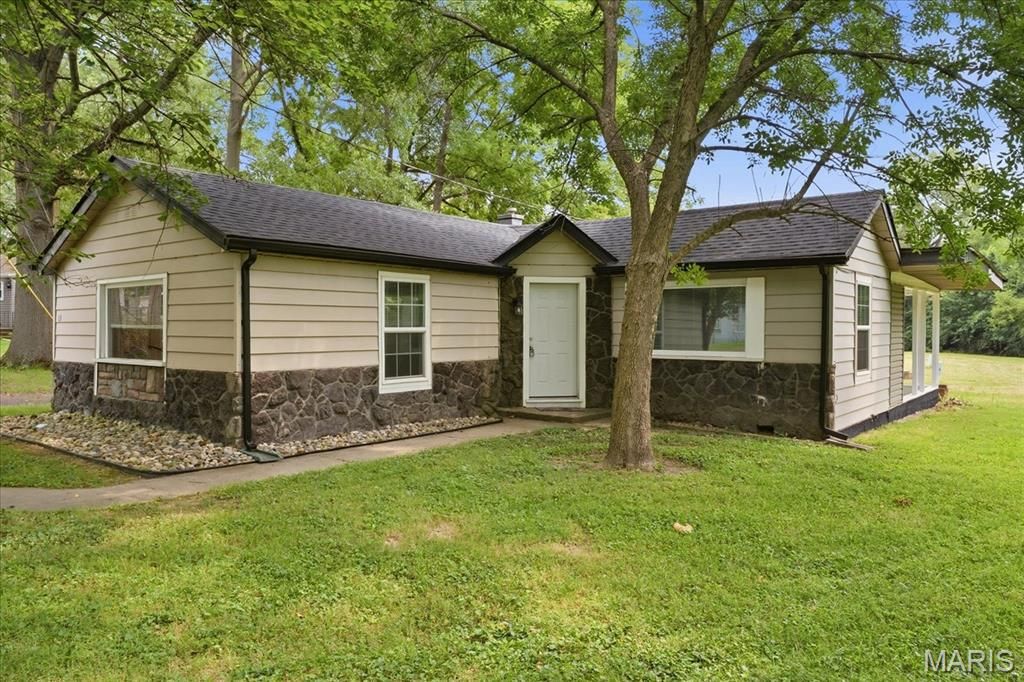 13 S Florida Avenue, Belleville, IL 62221