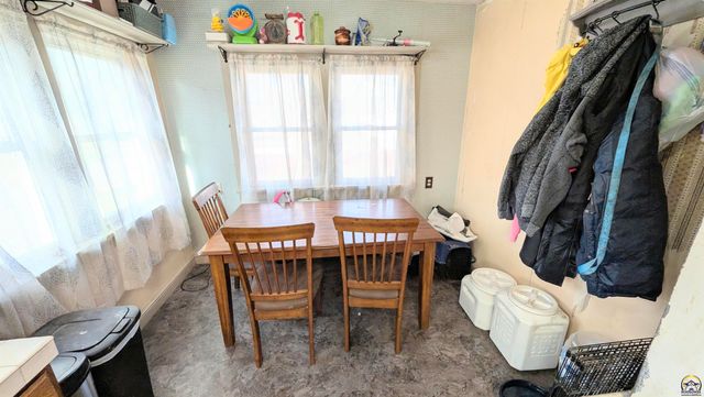 901 Woodland St, Emporia, KS 66801