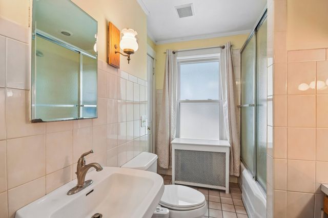 706 S Oak Park Avenue, Oak Park, IL 60304