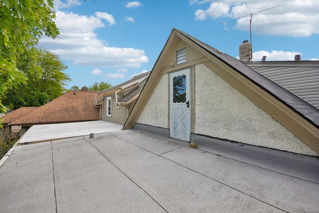 706 S Oak Park Avenue, Oak Park, IL 60304