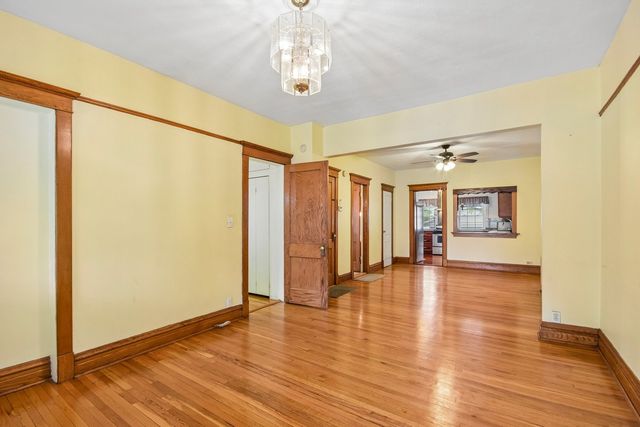 706 S Oak Park Avenue, Oak Park, IL 60304