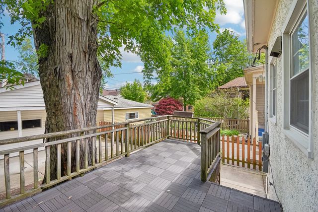 706 S Oak Park Avenue, Oak Park, IL 60304