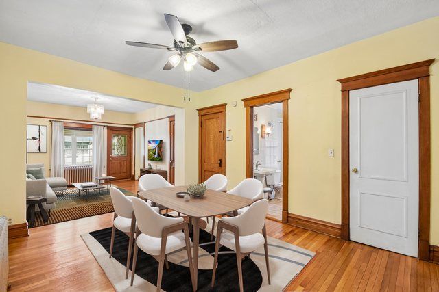 706 S Oak Park Avenue, Oak Park, IL 60304