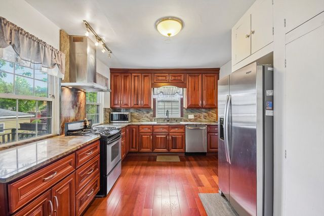 706 S Oak Park Avenue, Oak Park, IL 60304