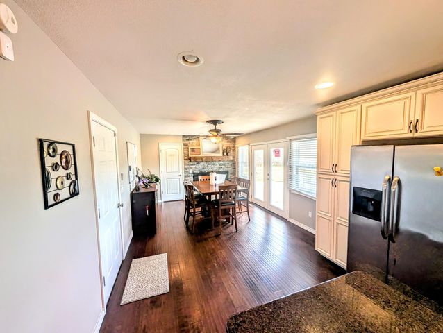 4967 E Farm Road 66, Springfield, MO 65803