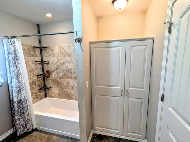 4967 E Farm Road 66, Springfield, MO 65803