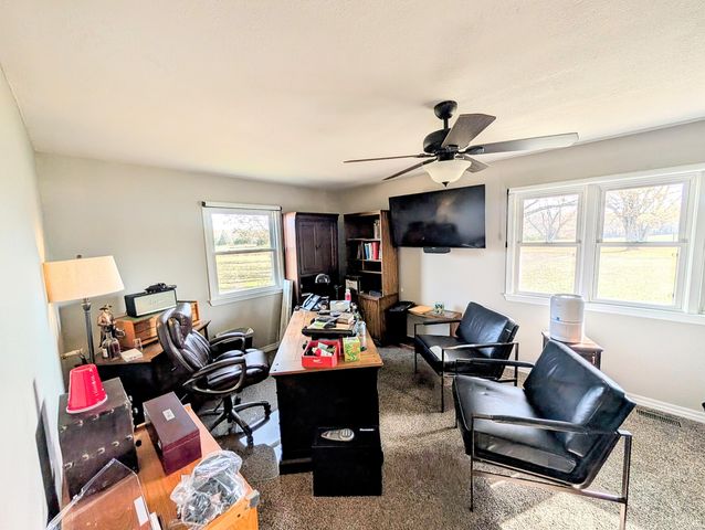 4967 E Farm Road 66, Springfield, MO 65803