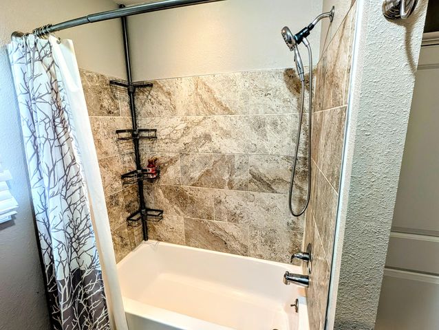 4967 E Farm Road 66, Springfield, MO 65803