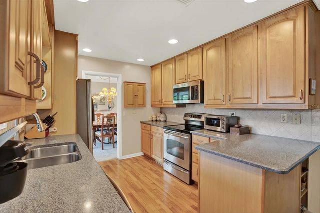 10627 YUNKER DRIVE, Largo, FL 33774