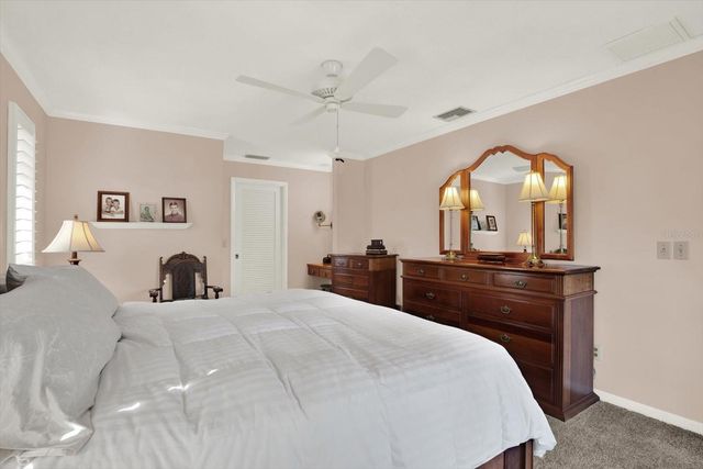 10627 YUNKER DRIVE, Largo, FL 33774