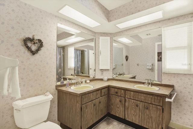 10627 YUNKER DRIVE, Largo, FL 33774