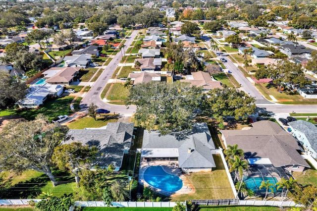 10627 YUNKER DRIVE, Largo, FL 33774