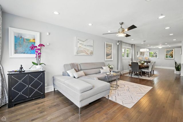 7515 W Roscoe Street, Chicago, IL 60634