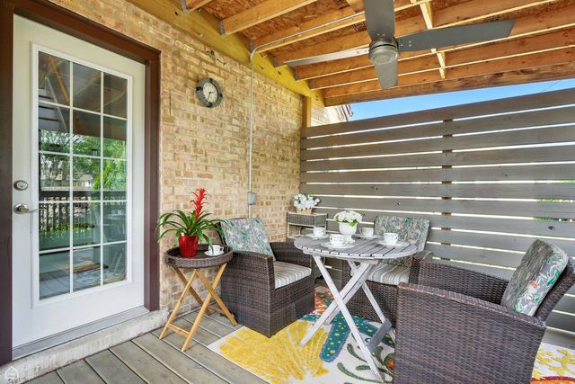 7515 W Roscoe Street, Chicago, IL 60634