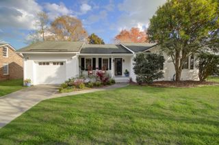 1114 Calm Water Court, Mount Pleasant, SC 29464