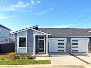 7713 Se Contour Ln, Hillsboro, OR 97123