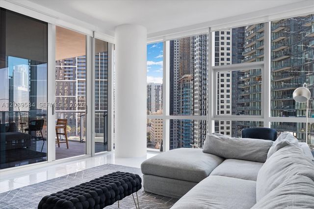 851 NE 1st Ave 1712, Miami, FL 33132