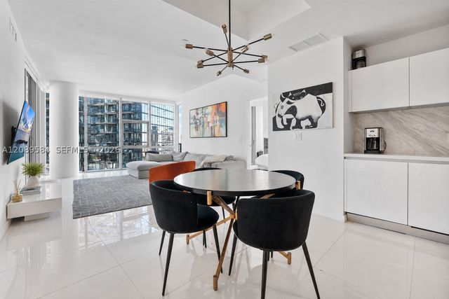 851 NE 1st Ave 1712, Miami, FL 33132