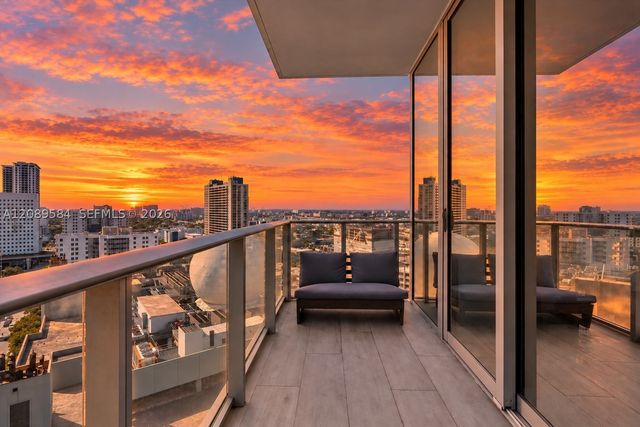 851 NE 1st Ave 1712, Miami, FL 33132